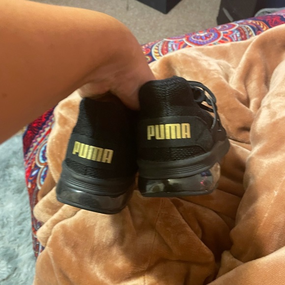 BRAND NEW PUMA TENNIS SHOES - Picture 2 of 4